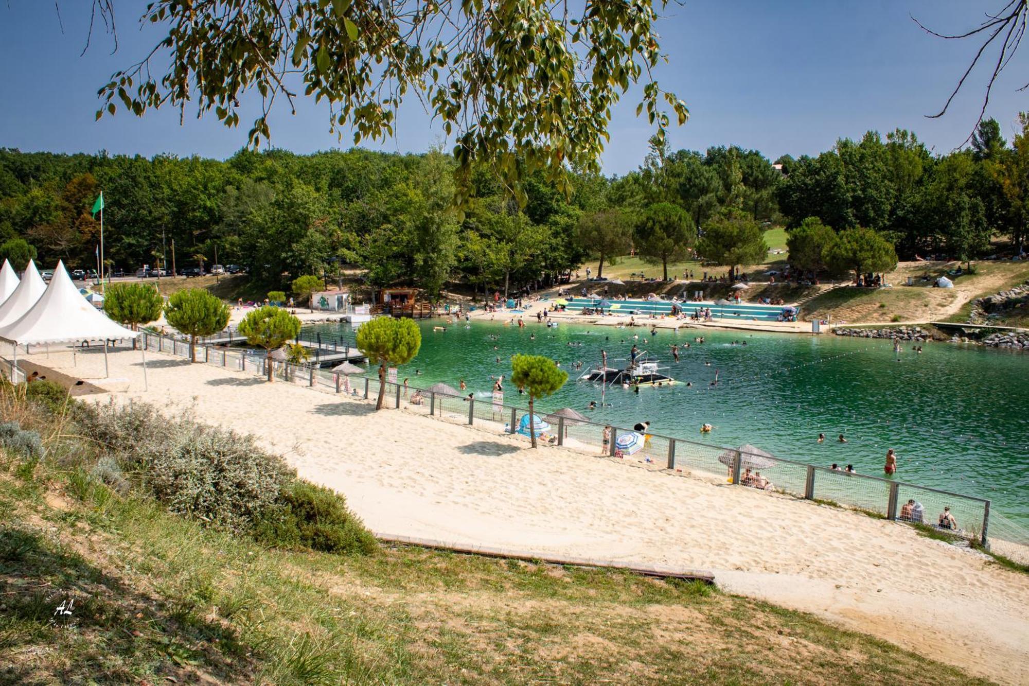 Terres De France - Les Hameaux Des Lacs Monclar-de-Quercy Eksteriør bilde