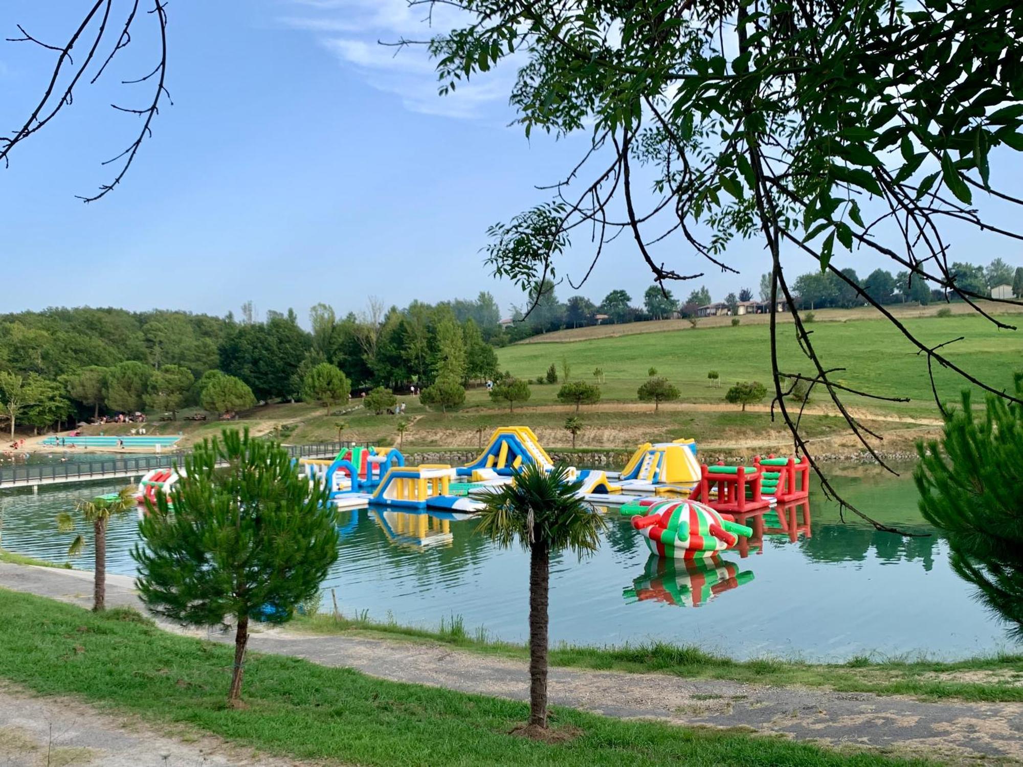 Terres De France - Les Hameaux Des Lacs Monclar-de-Quercy Eksteriør bilde